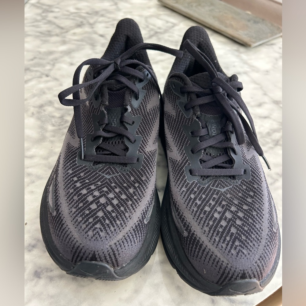 Hoka Shoes Womens Sz 9,5 Clifton 9 Running Sneakers 1127896 BBLC Black - Picture 3 of 5